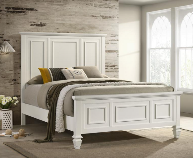 Sandy Beach Wood Queen Panel Bed