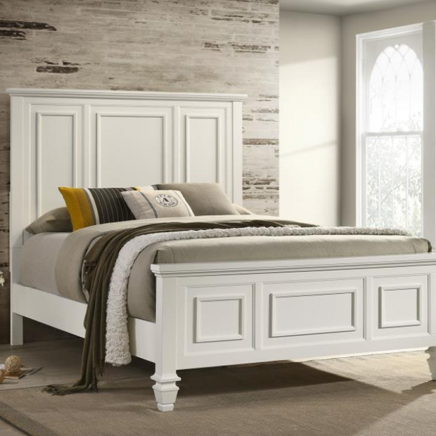 Sandy Beach Wood Queen Panel Bed
